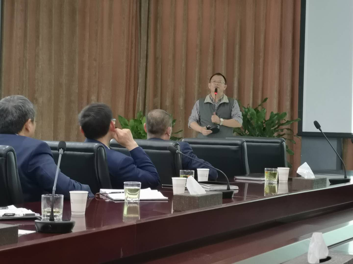 尊龙集团 (中国区)官方网站