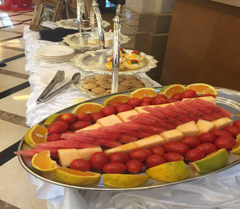 成都尊龙集团公司举行中秋游园会