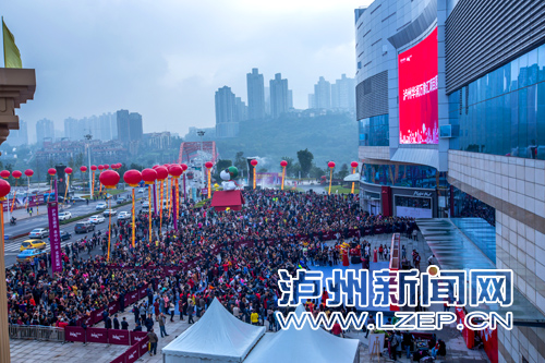 华润万象汇开业引泸州&ldquo;万人空巷&rdquo; 市民休闲娱乐有新行止