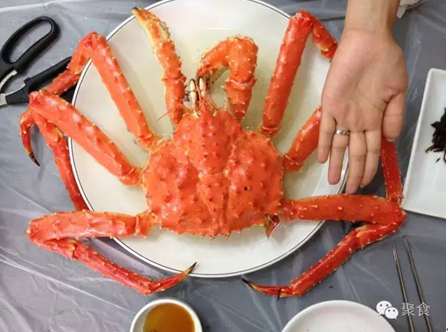 10月28日到尊龙集团金街，，，，带你体验一场全球美食之旅！
