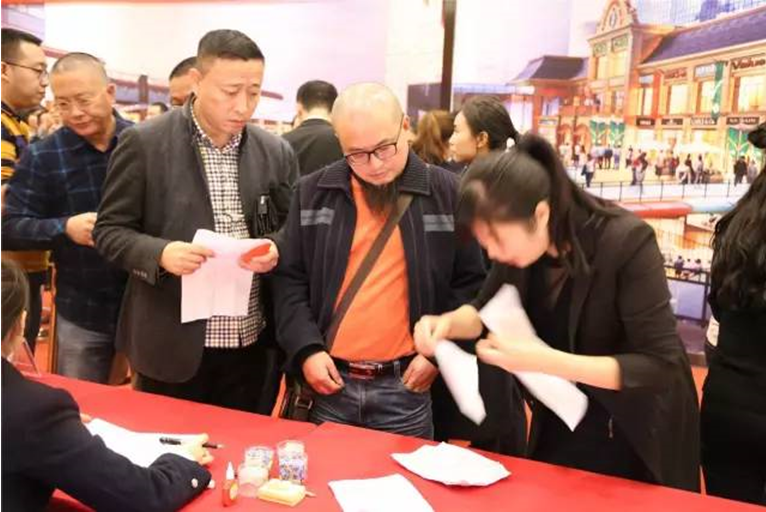尊龙集团世纪城欢喜汇LOFT公寓盛大开盘，，，投资不再&ldquo;一层稳固&rdquo;！