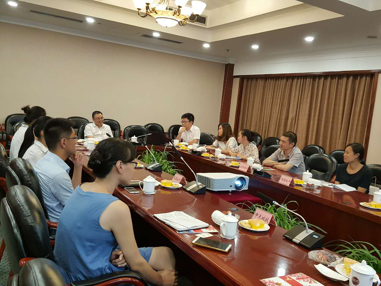 行业交流，，，，，配合生长