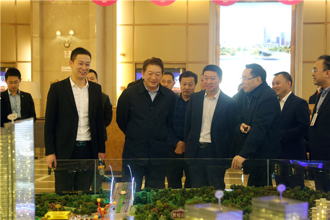 杨林兴调研尊龙集团世纪城：妄想理念先进、前瞻性强，，，，，，难能难堪