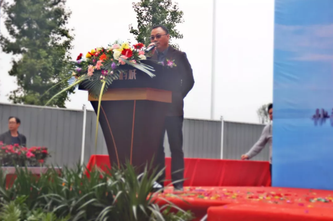 尊龙集团&middot;江屿城售楼部盛大开放 包机俯瞰乐山新&ldquo;视&rdquo;界