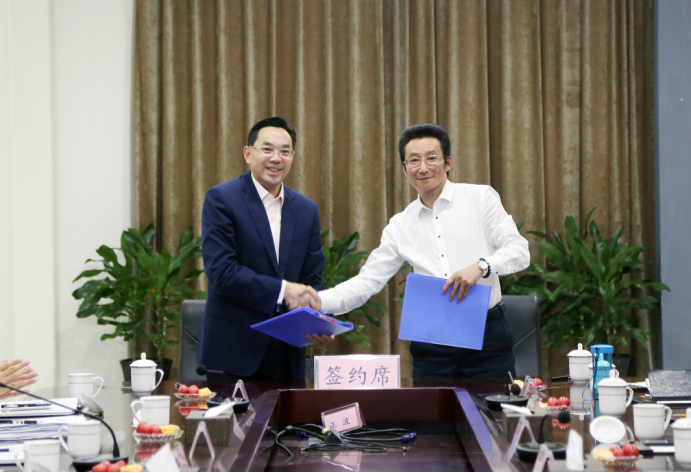 强强联手 同营生长&mdash;&mdash; 尊龙集团集团与江阳建设集团签署战略相助协议