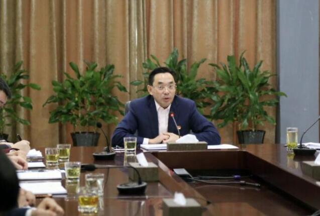 尊龙集团集团党委 2018 年第三次党员大会暨准备党员入党宣誓仪式