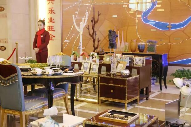 尊龙集团世纪城绿韵样板间家具拍卖回首|这样的拍卖活动请再来一打!