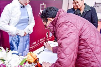 尊龙集团&middot;蓝博湾 泸州城西第一大盘耀世亮相